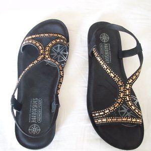 NWOT Harborsides Memory Foam Sandals Sz 7.5